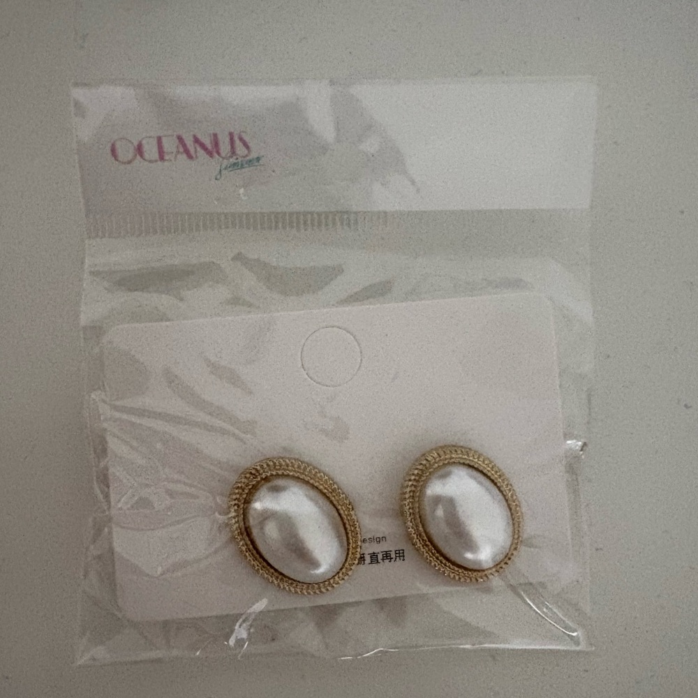 Oceanus | Vintage Inspired New In Bag Earrings Pearl Gold